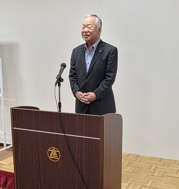 入社式