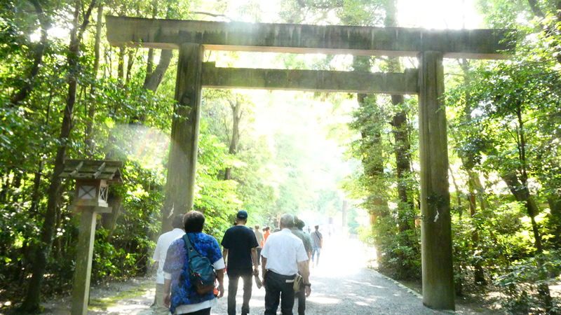 ①伊勢神宮参拝